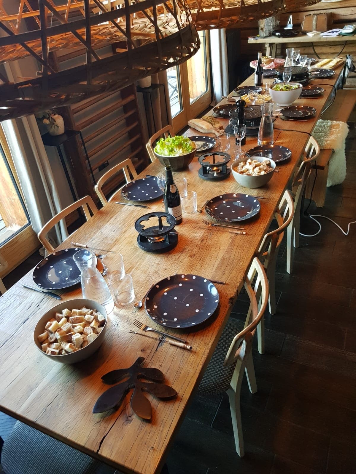 Soirée raclette et fondue entre amis au Chalet Nantailly, Savoie